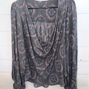 Free People Elegant Gray and Blue Women's Top